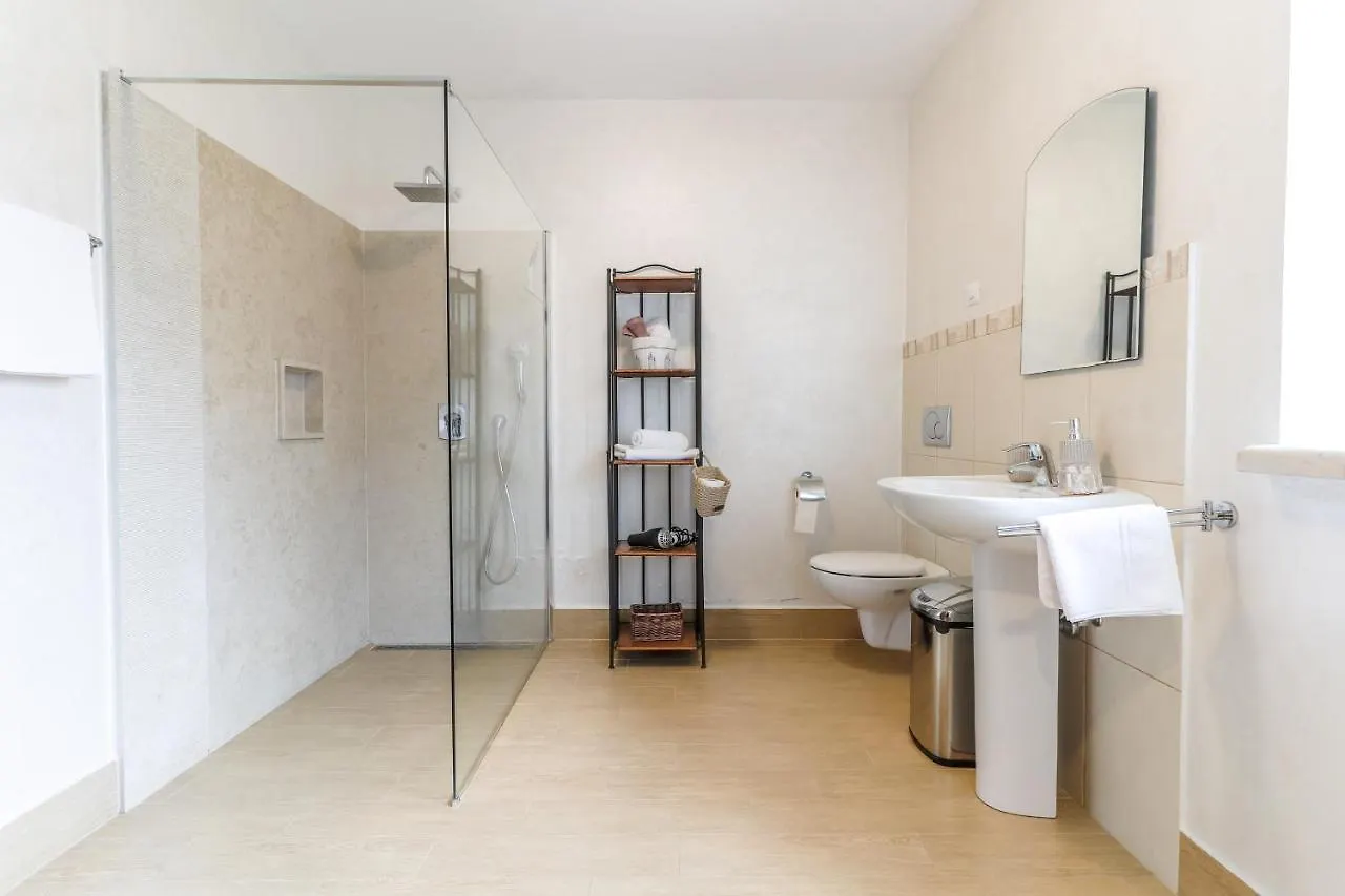 Bed & Breakfast Kastel Žbandaj Croazia