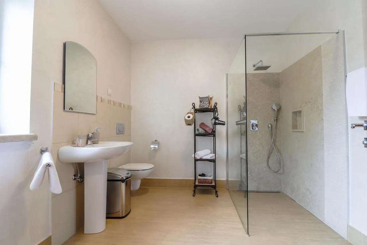 Bed & Breakfast Kastel Žbandaj Affittacamere