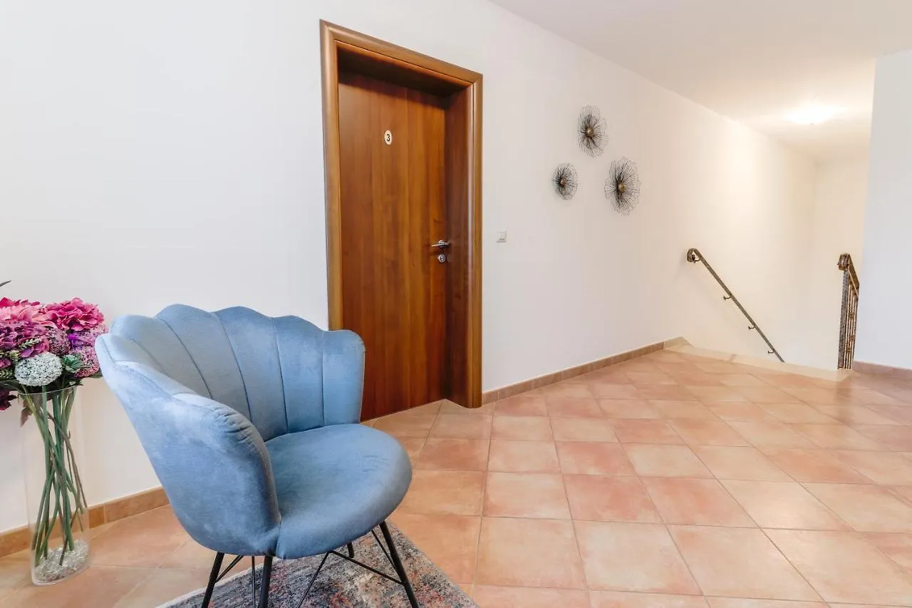 Bed & Breakfast Kastel Zbandaj Croatia