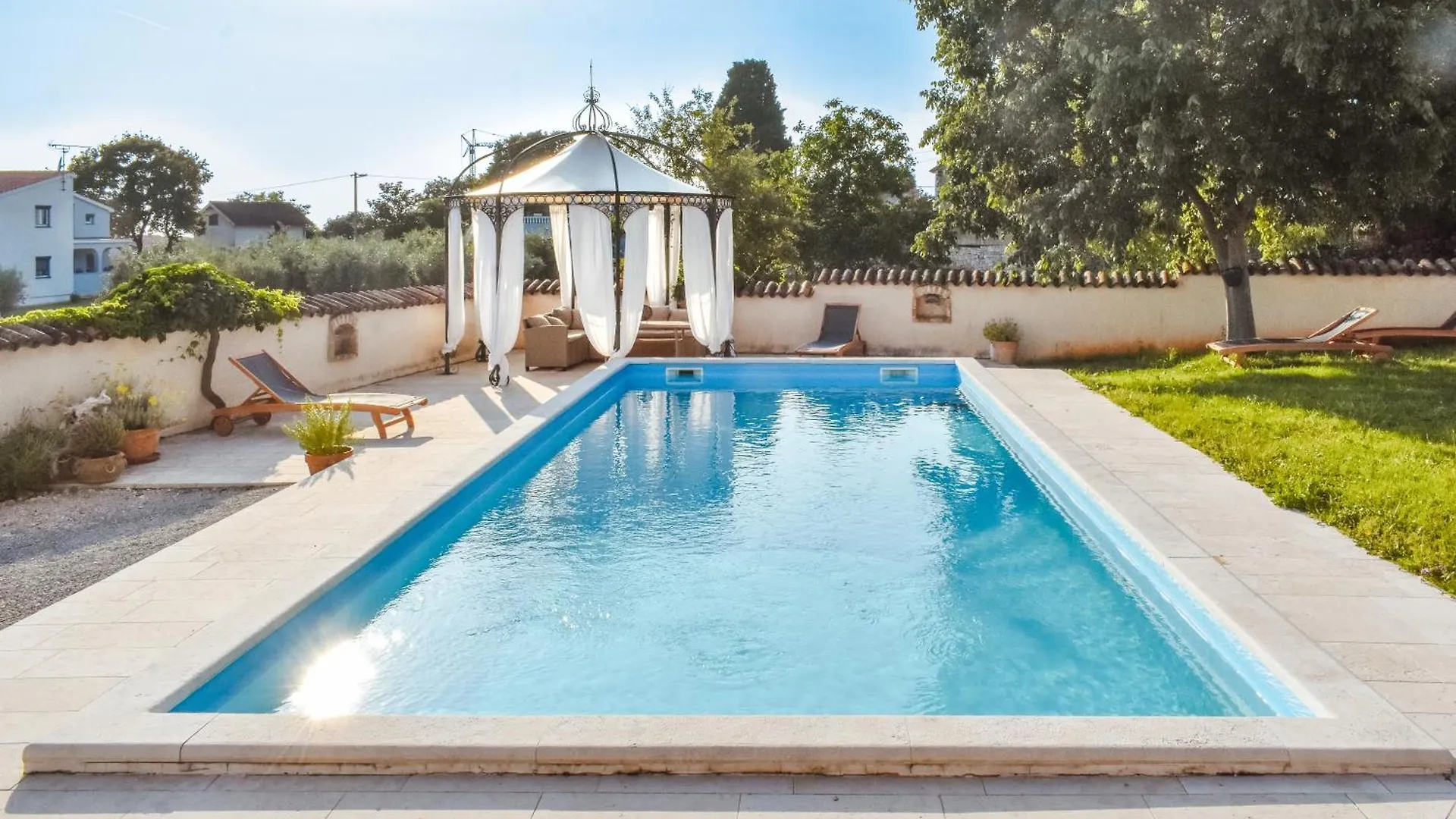 Affittacamere Bed & Breakfast Kastel Žbandaj